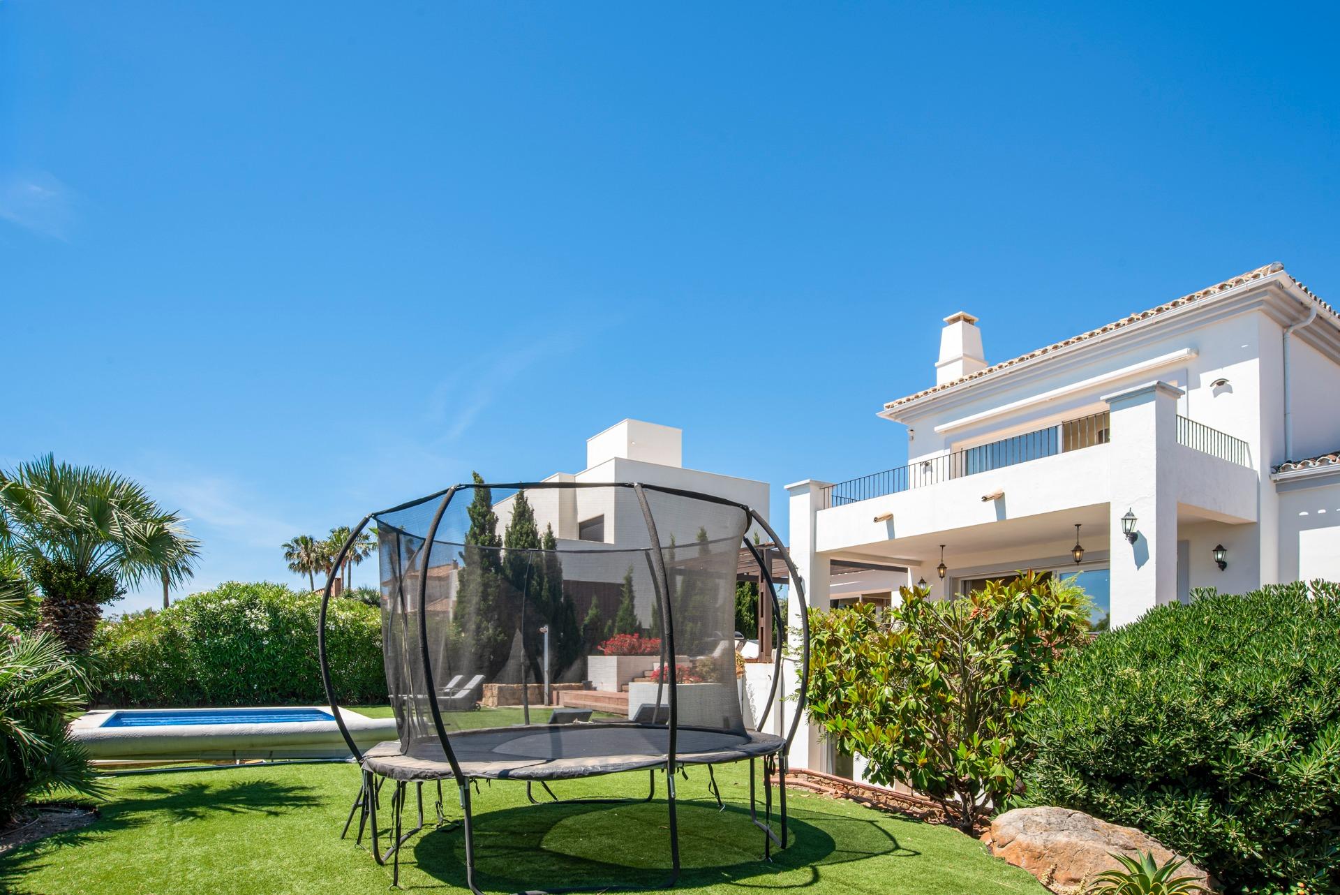 4 Bedroom Villa in Manilva - Photo 5