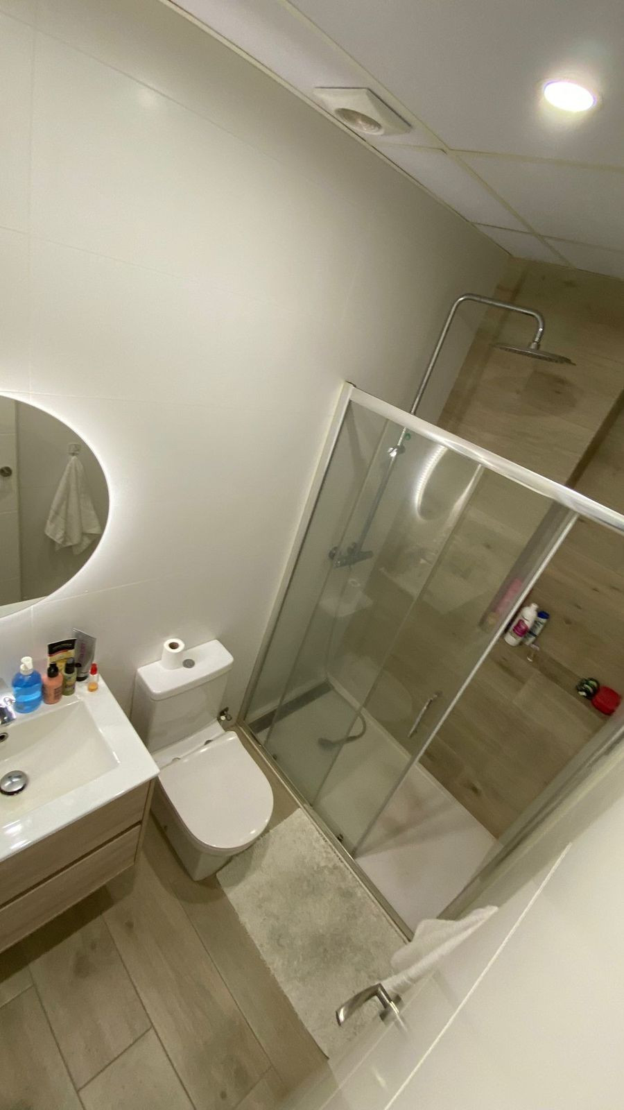 4 Bedroom Apartment in Estepona - Photo 19