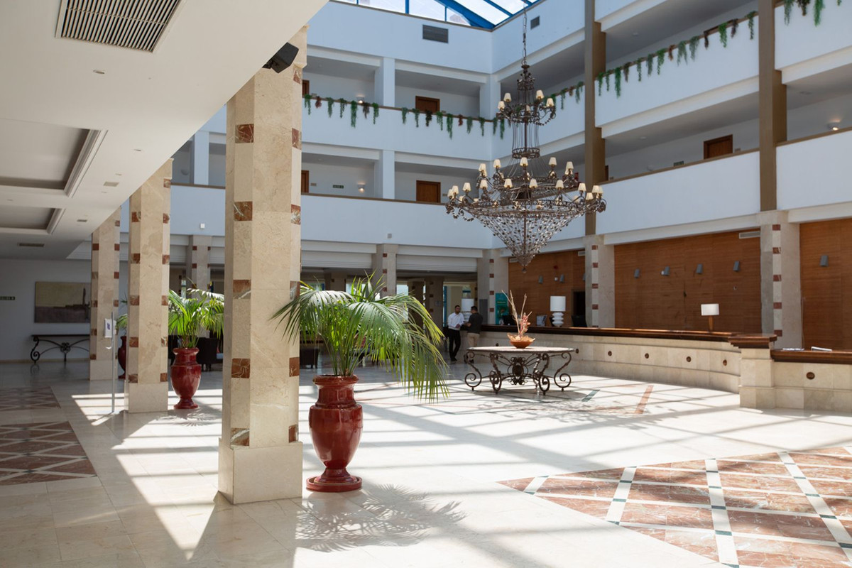 1 Bedroom Apartment in Estepona - Foto 46