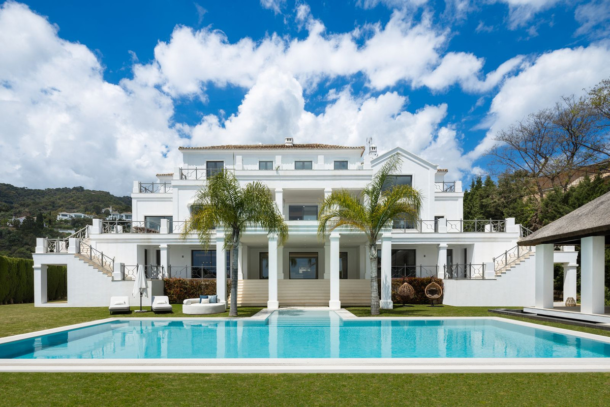 Villa in Benahavis
