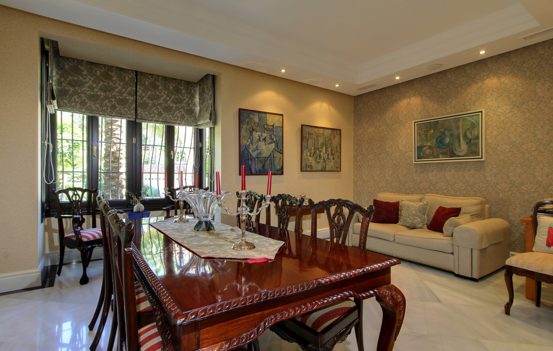 6 Bedroom Villa in Marbella - Photo 16
