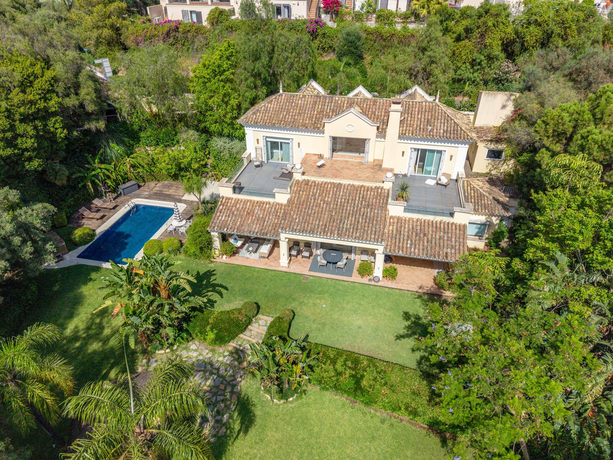 Chalet de 3 dormitorios con piscina en Málaga – Foto 3