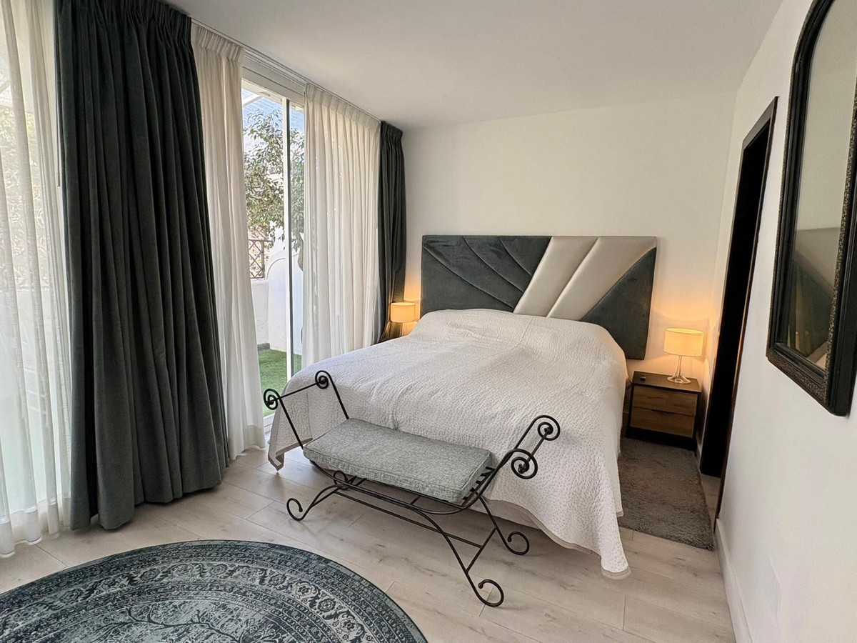 2 Bedroom Apartment in Benahavís - Foto 8