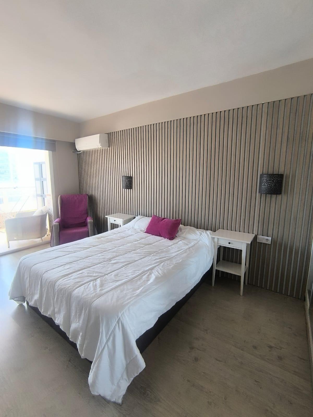 3 Bedroom Penthouse in Fuengirola - Photo 6