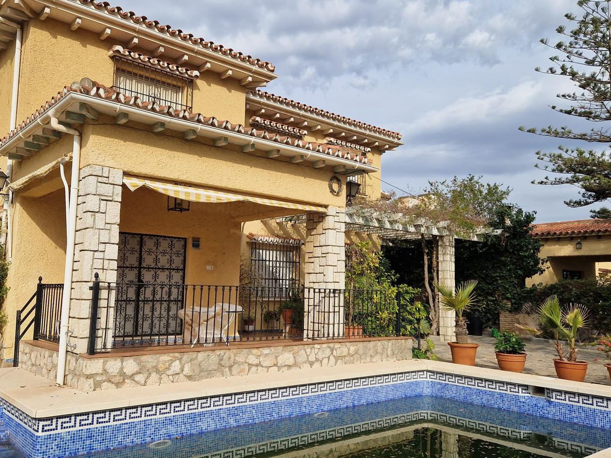 8 Bedroom Villa in Benalmádena - Foto 14