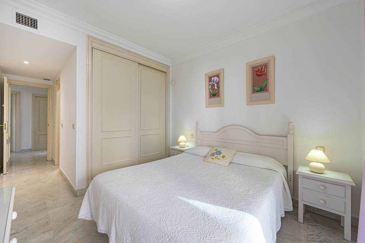 2 Bedroom Apartment in Marbella - Photo 14