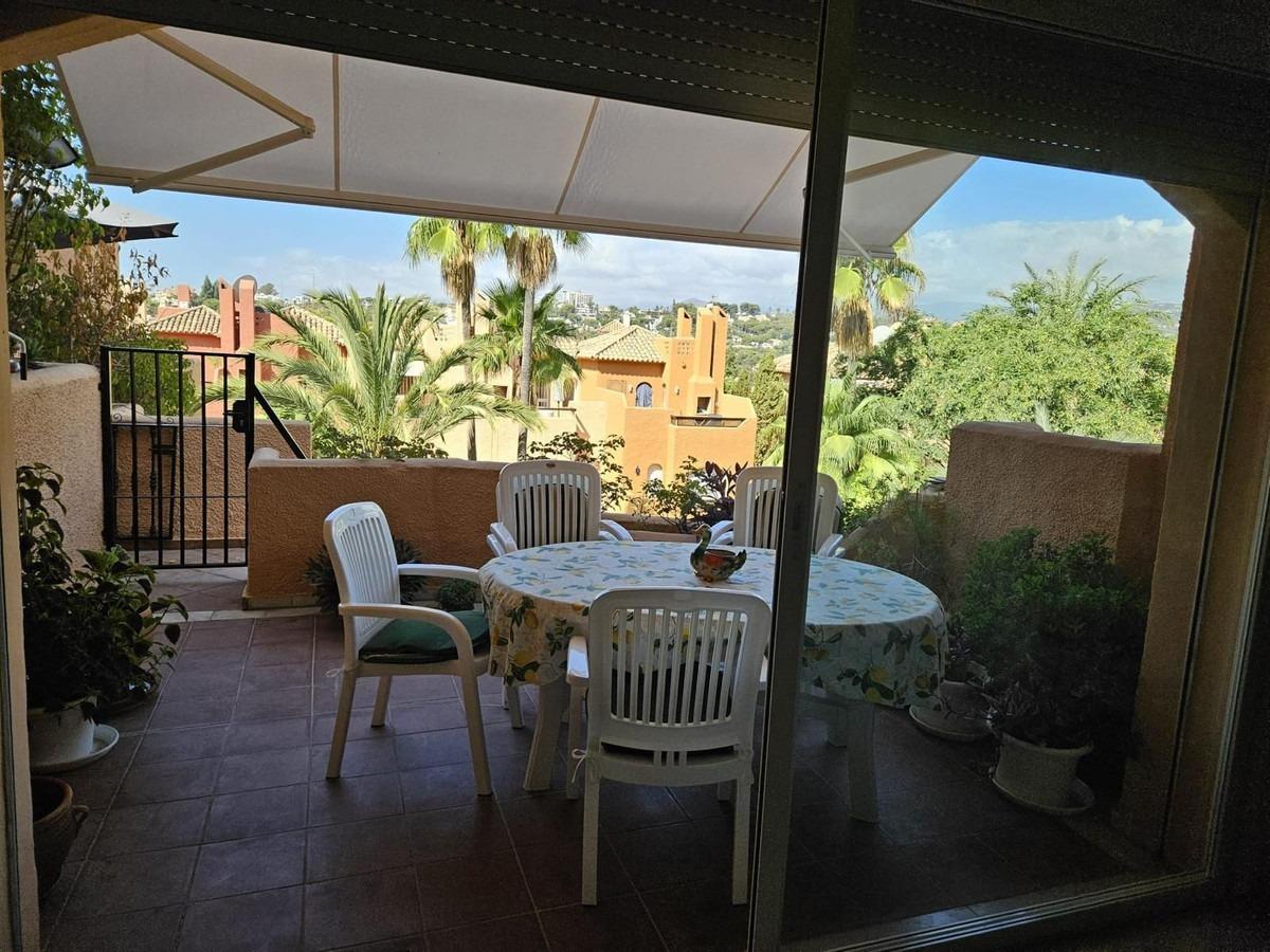 3 Bedroom Townhouse in Marbella - Photo 5