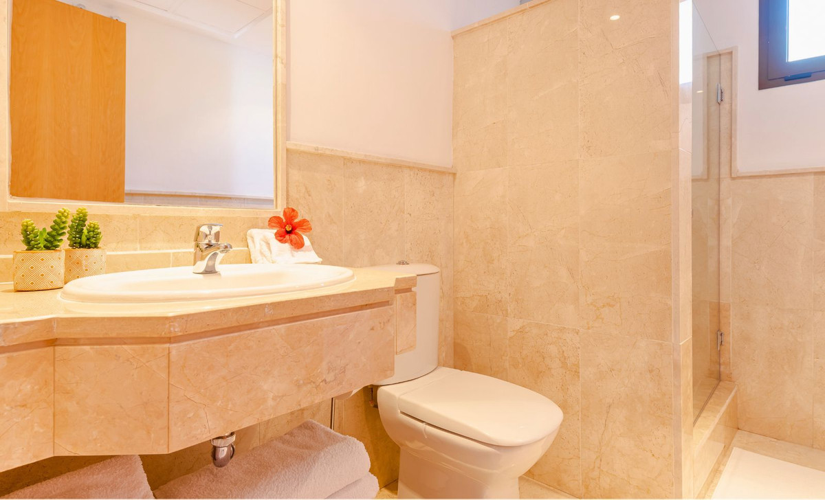 3 Bedroom Apartment in Casares - Photo 21
