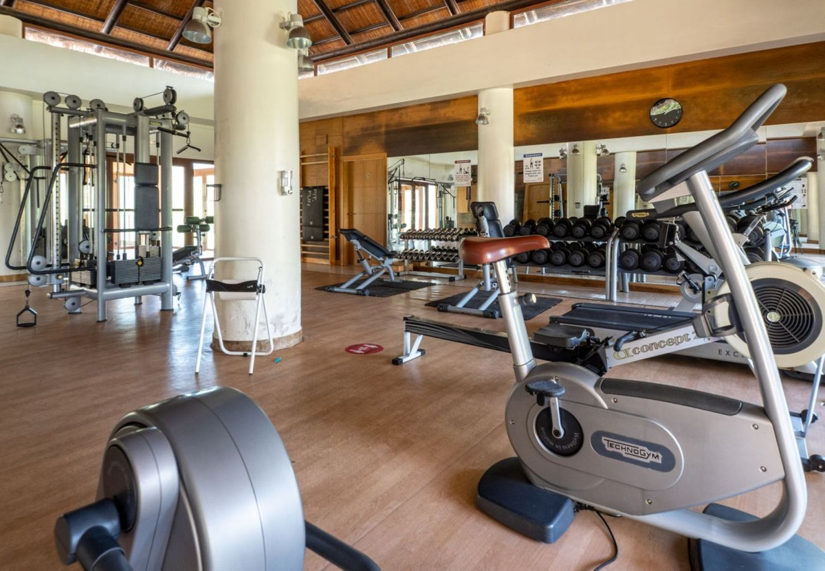 2 Bedroom Apartment in Estepona - Foto 17