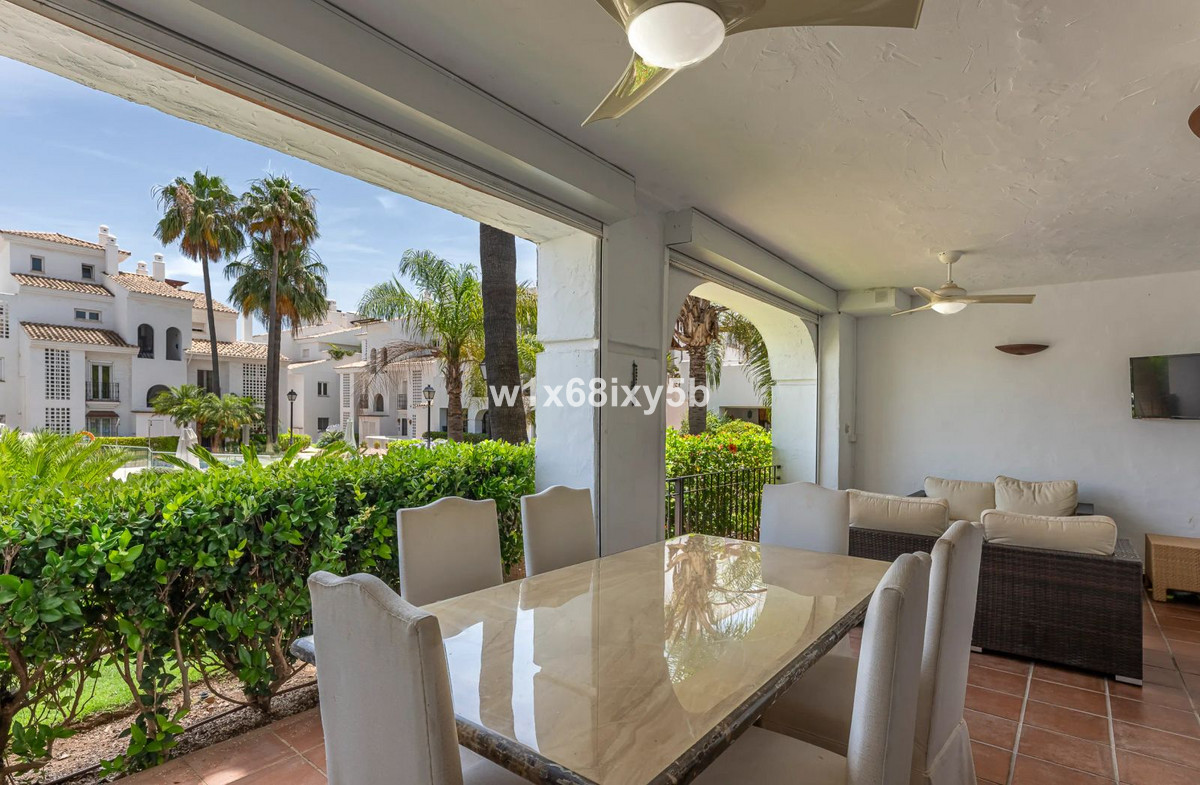 3 Bedroom Apartment in San Pedro de Alcántara - Photo 13