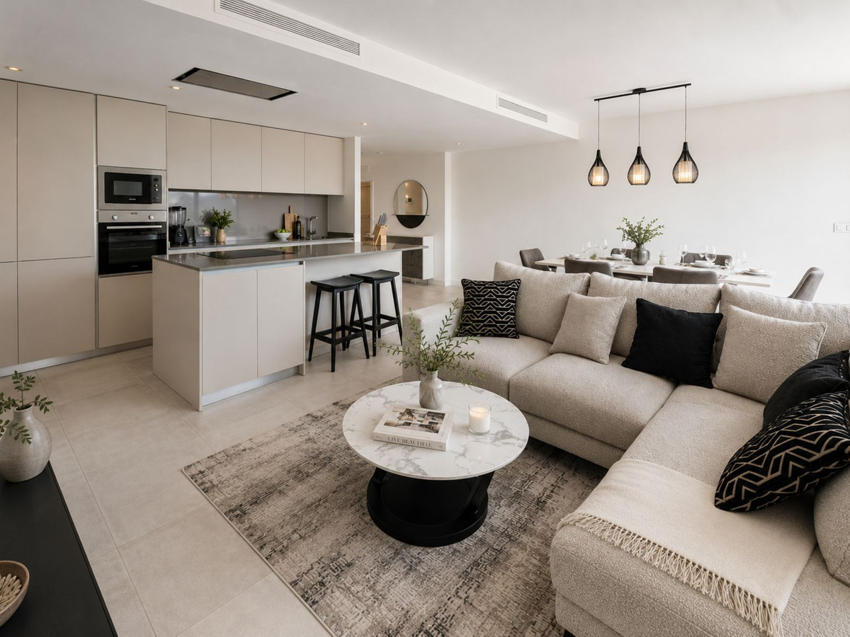 3 Bedroom Apartment in Estepona - Photo 5