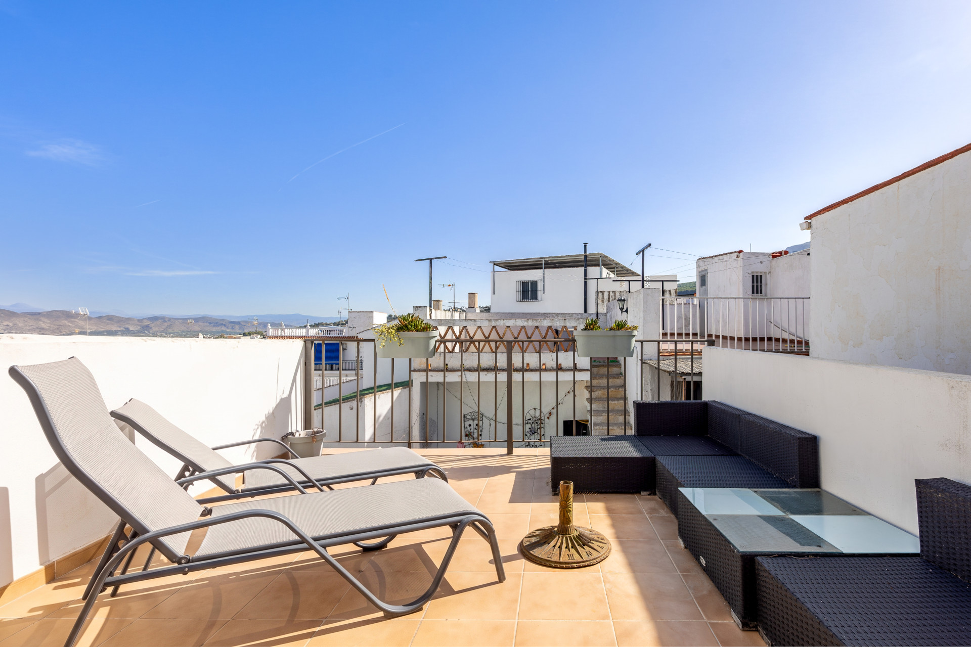 3-bedroom villa in Malaga, Spain – Photo 3