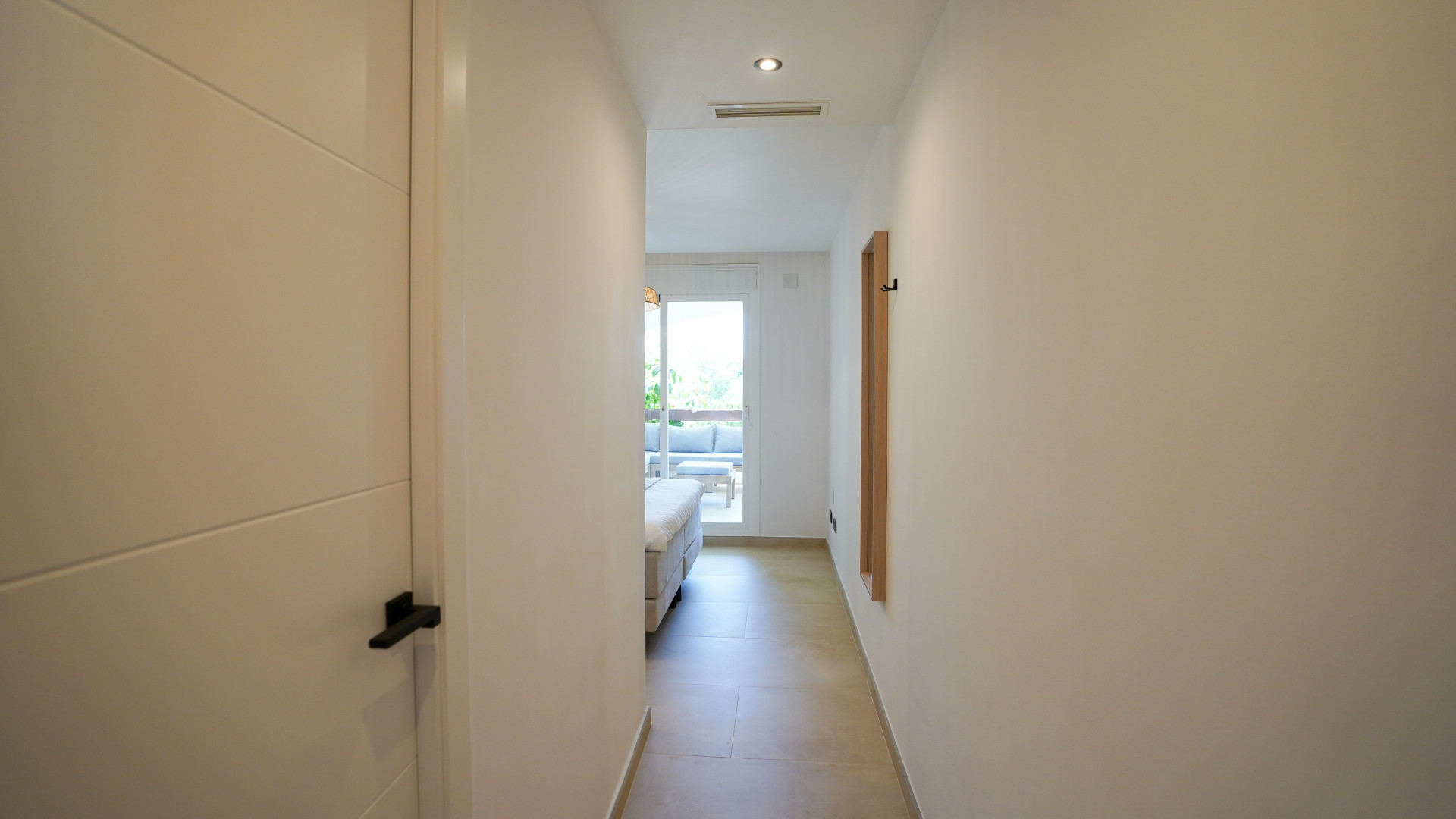 2 Bedroom Apartment in Marbella - Photo 21