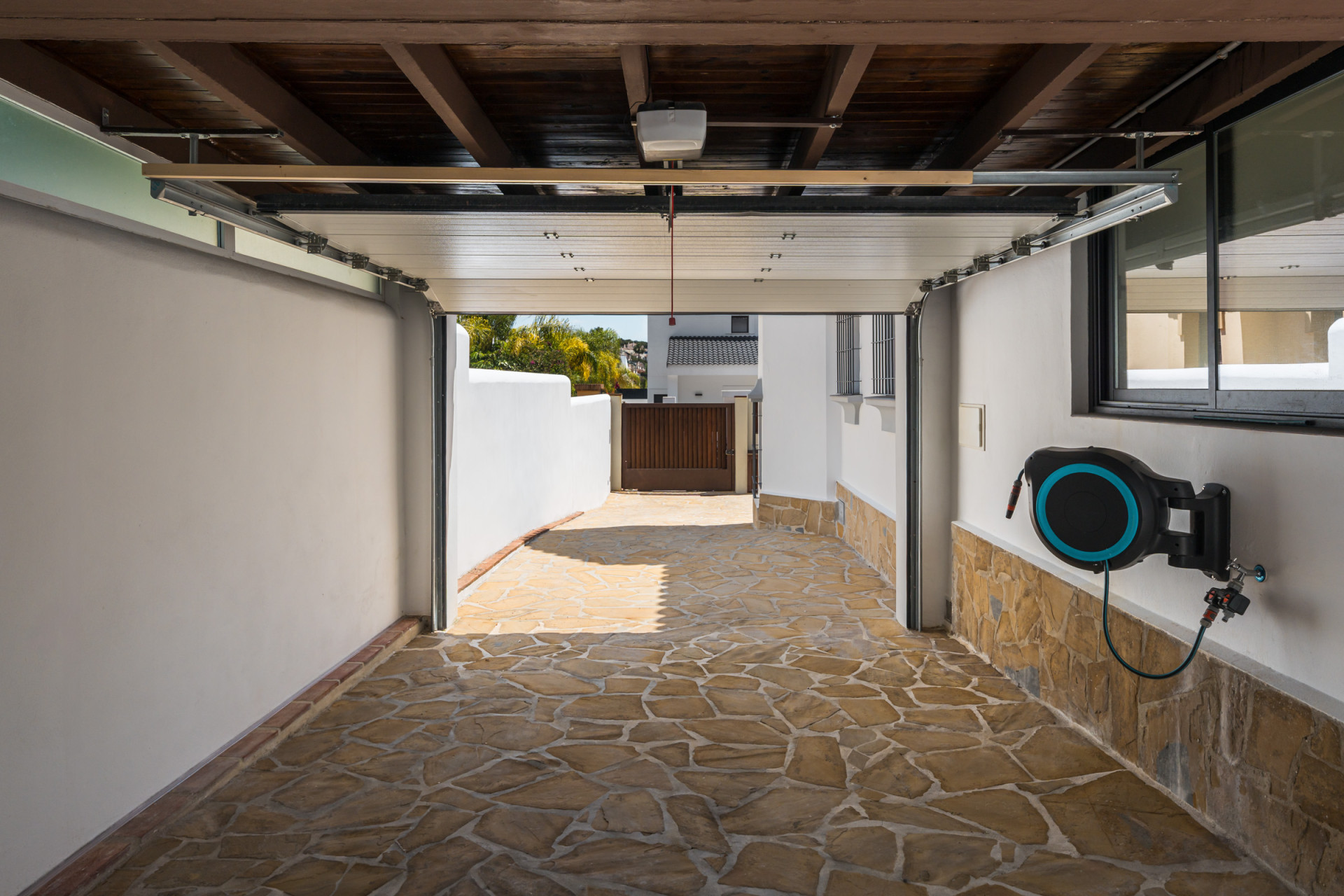 6 Bedroom Villa in Marbella - Photo 29