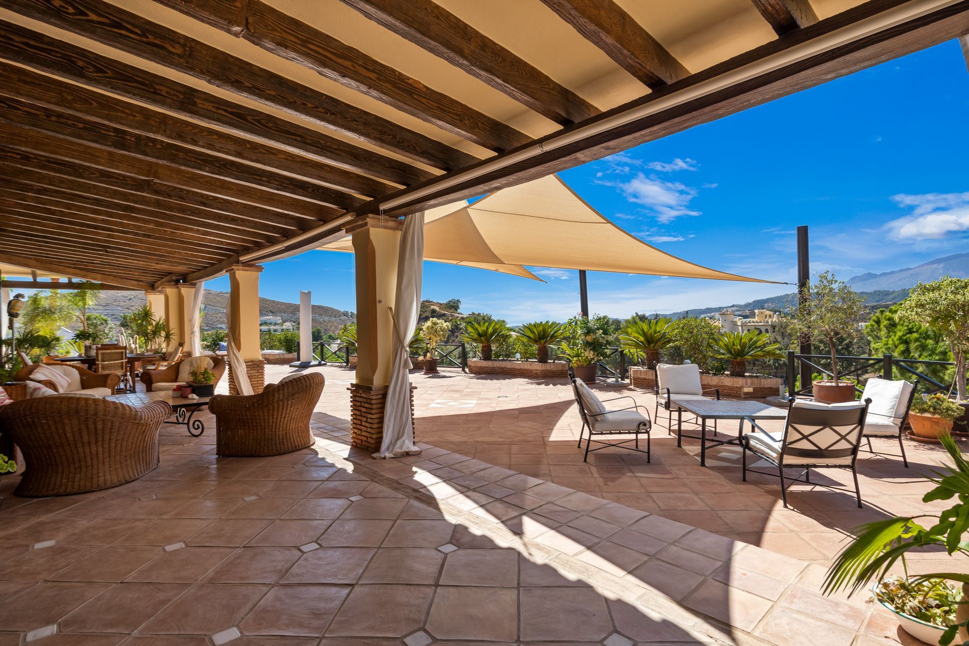 4 Bedroom Villa in Benahavís - Foto 14