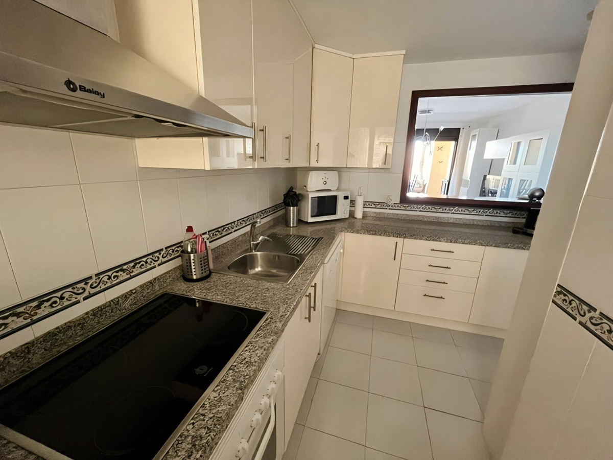 2 Bedroom Apartment in La Duquesa - Foto 15