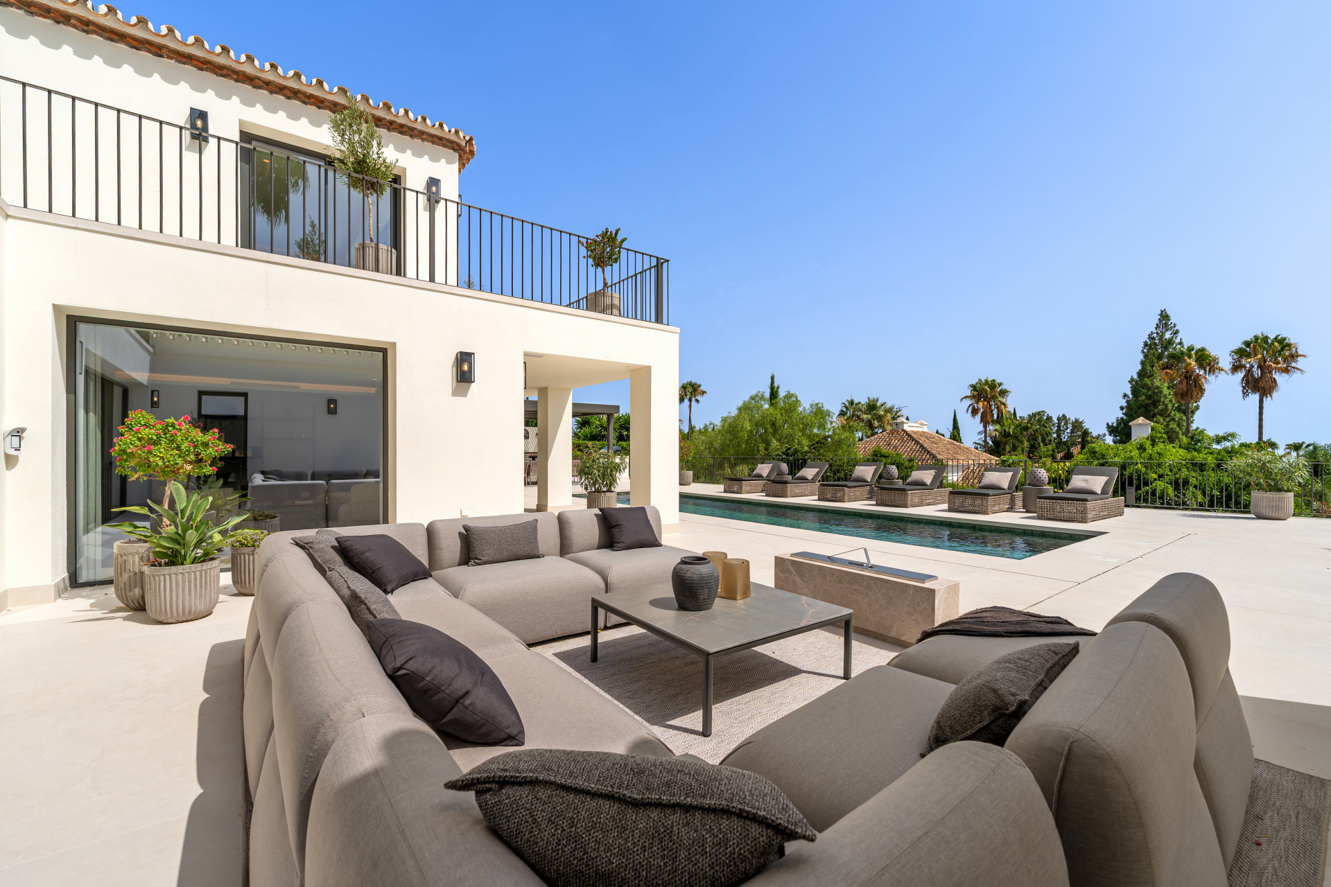 5 Bedroom Villa in Marbella - Photo 5