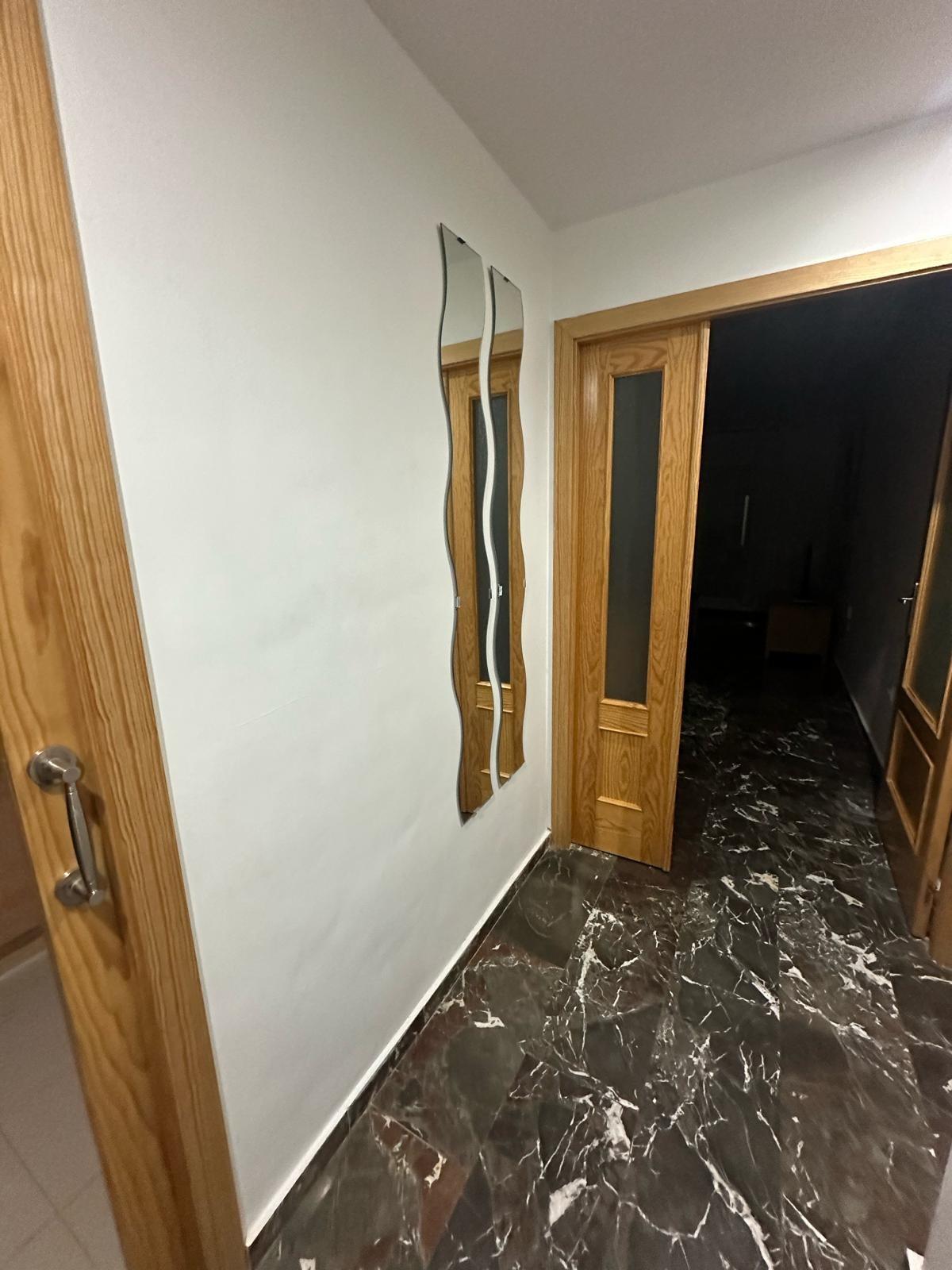2 Bedroom Apartment in Fuengirola - Photo 16