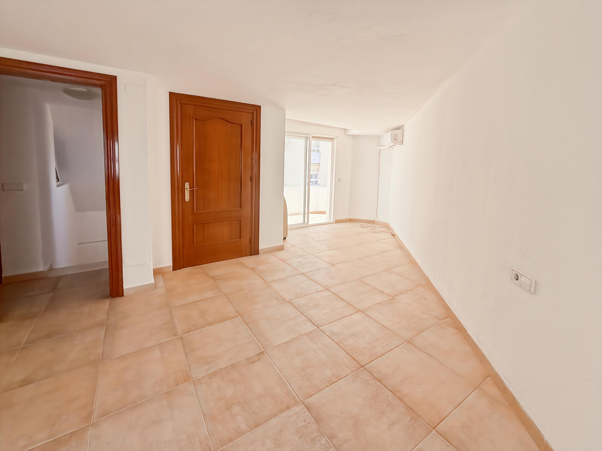 1 Bedroom Penthouse in Benalmádena - Photo 22