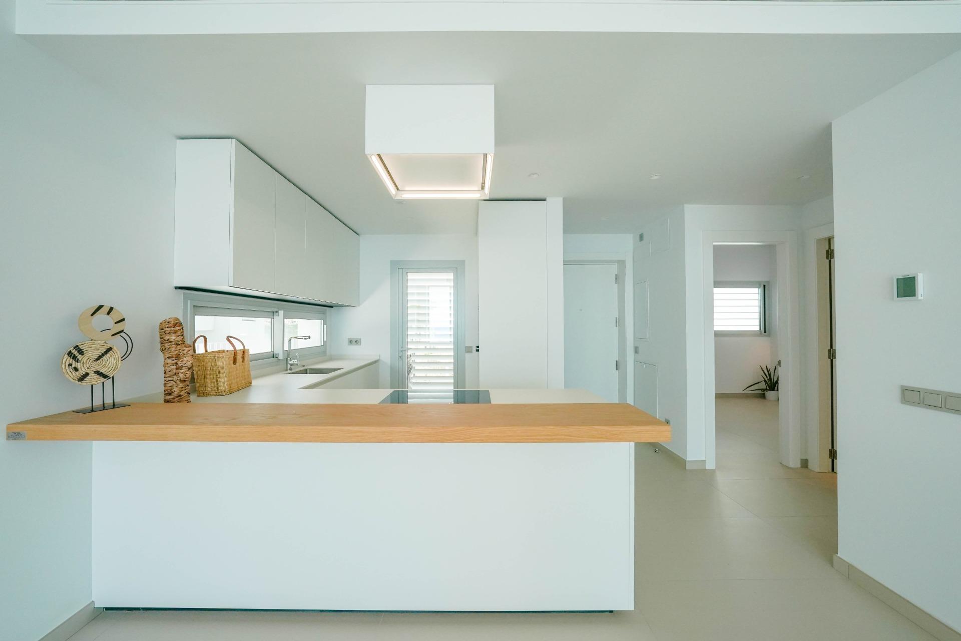 2 Bedroom Penthouse in Benalmádena - Photo 3
