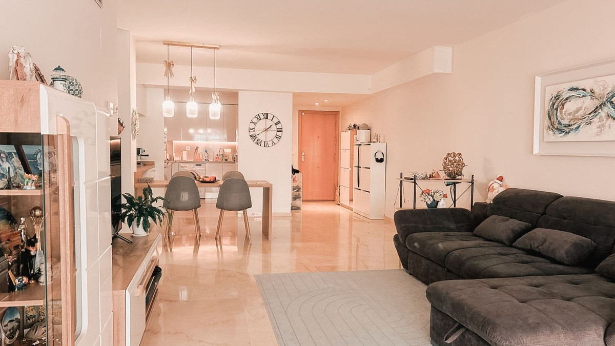 3 Bedroom Apartment in San Pedro de Alcántara - Photo 4