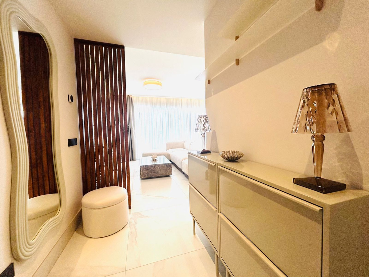 3 Bedroom Apartment in San Pedro de Alcántara - Photo 25