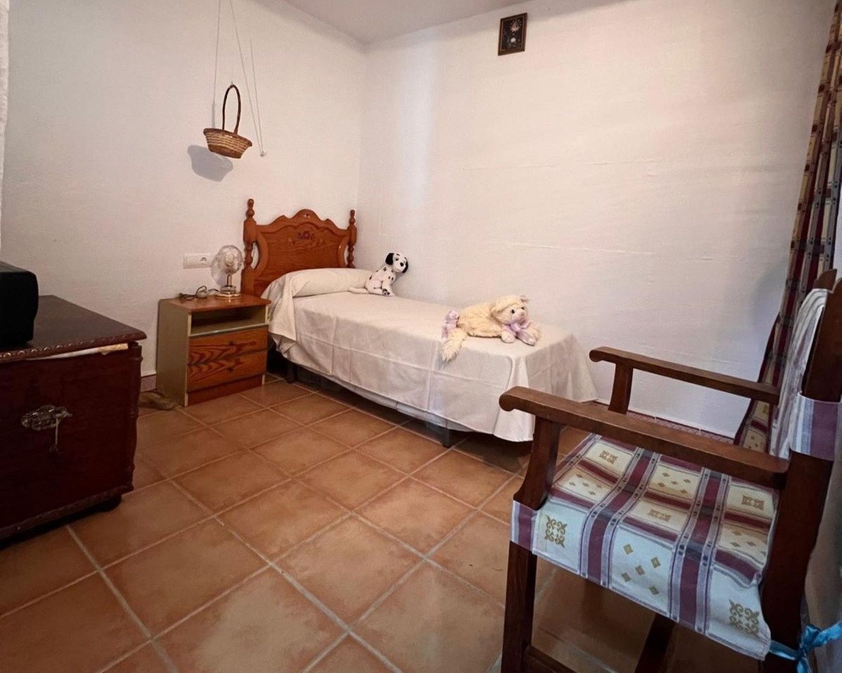 4 Bedroom Country house in Monda - Foto 10