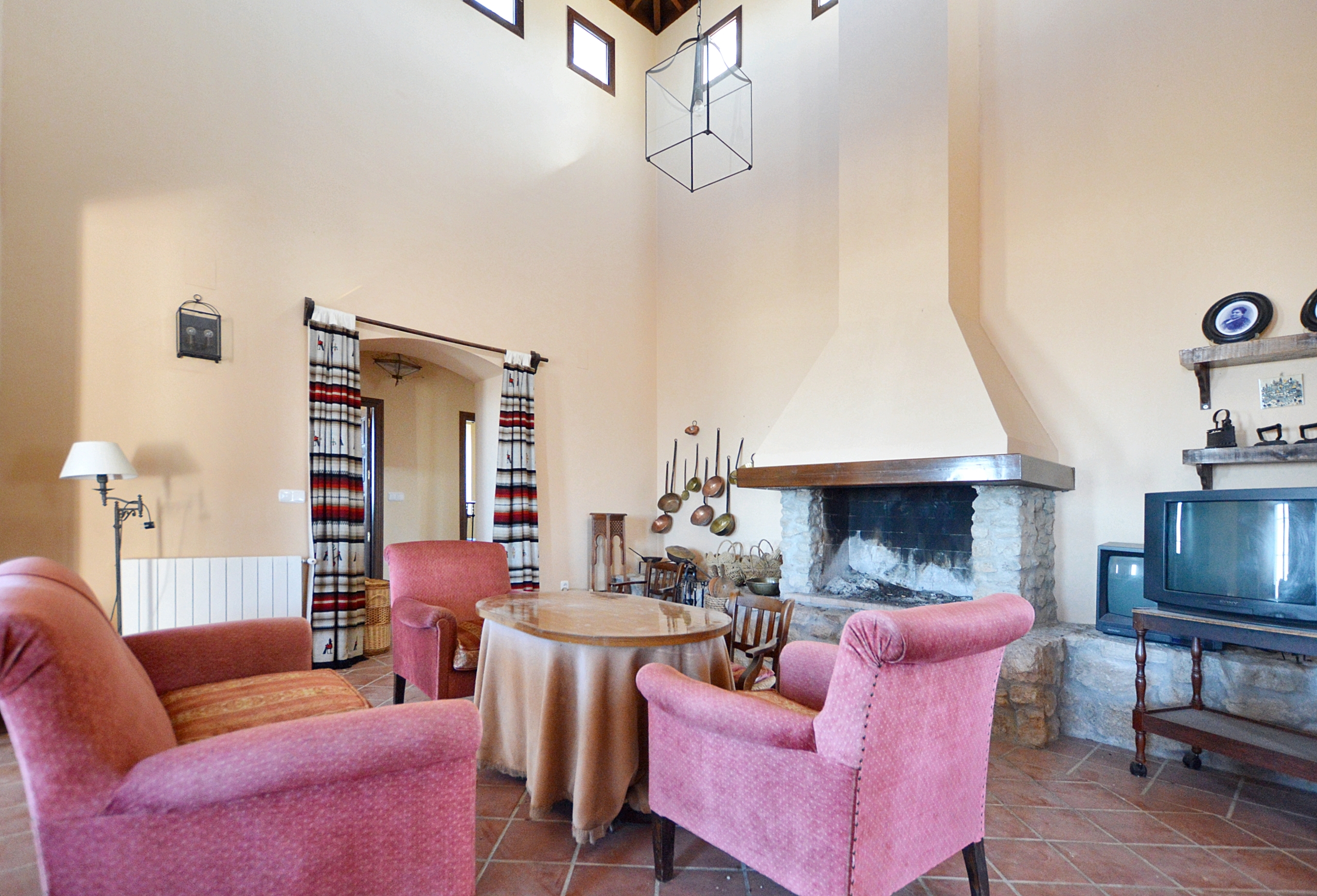 Chalet de 4 dormitorios en Granada – Foto 5