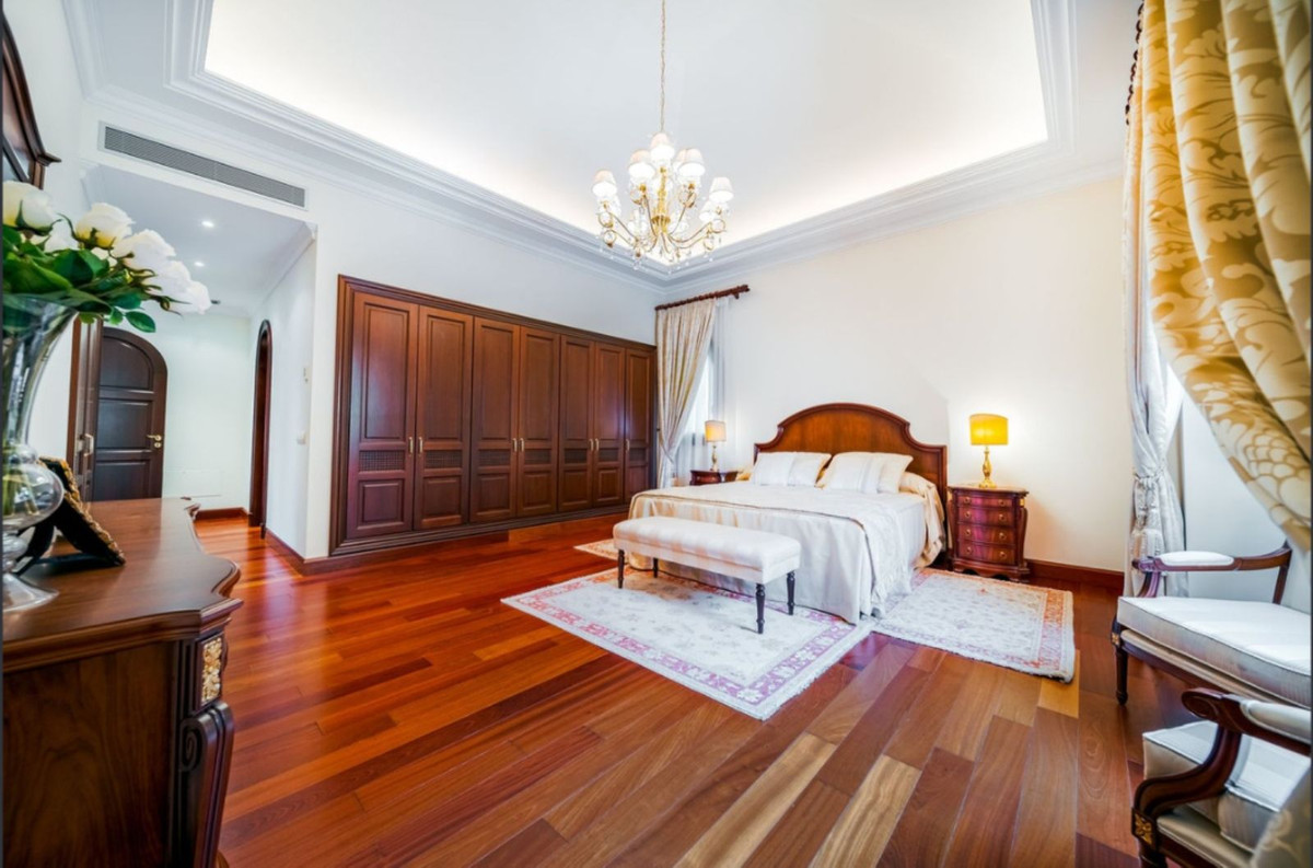 8 Bedroom Villa in San Pedro de Alcántara - Foto 10