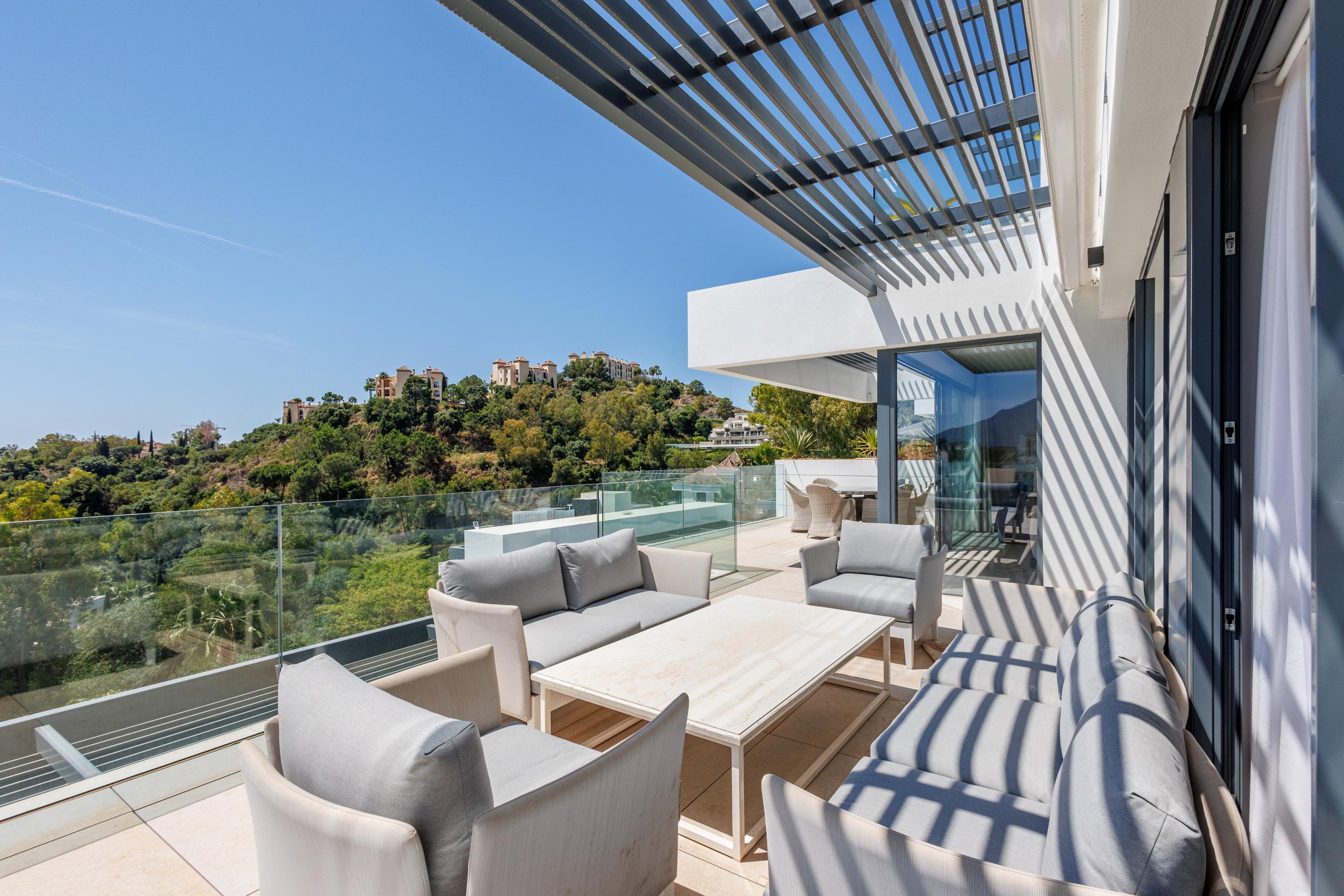 3 Bedroom Apartment in Benahavís - Photo 29