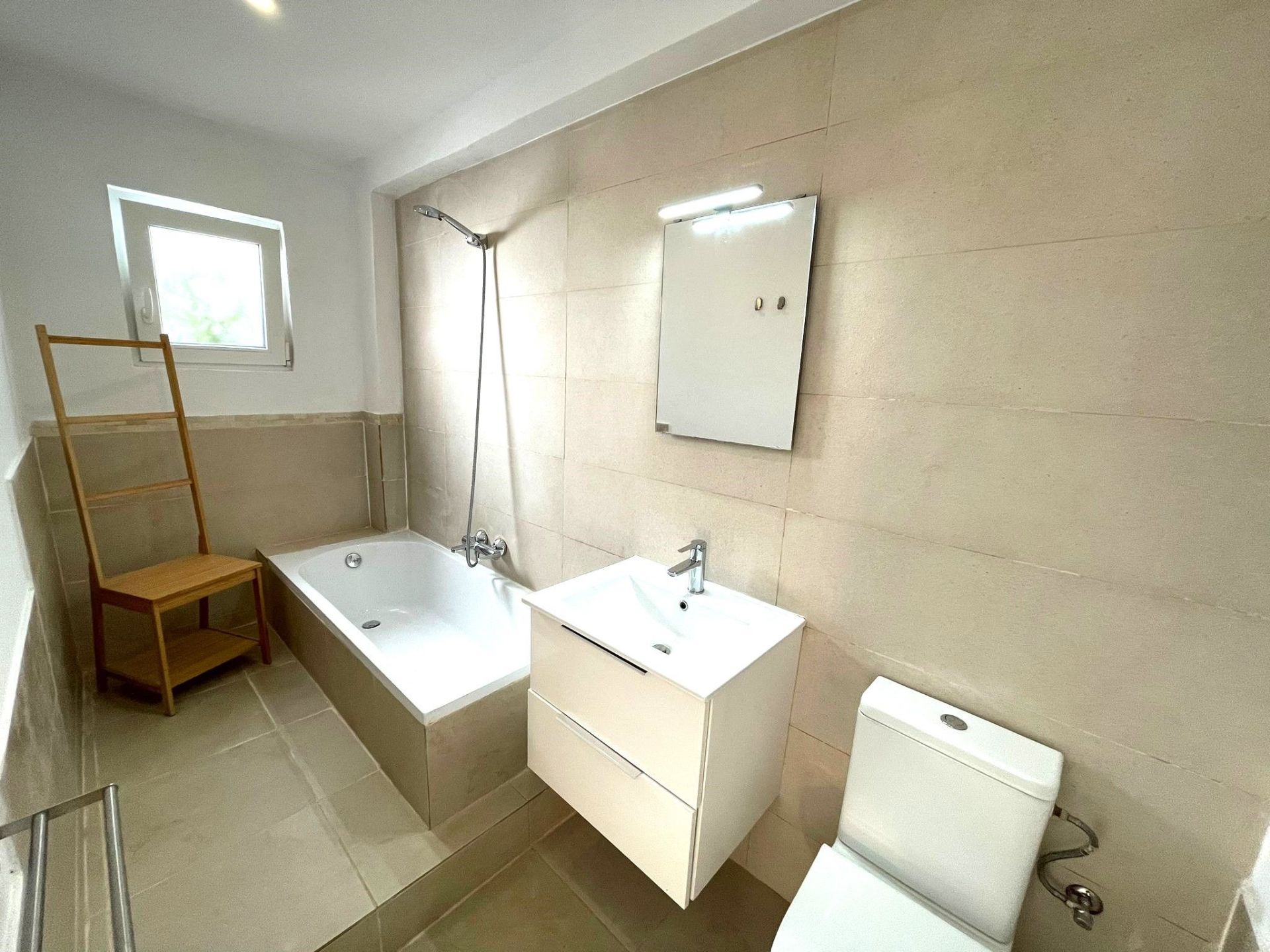 3 Bedroom Townhouse in San Pedro de Alcántara - Photo 8