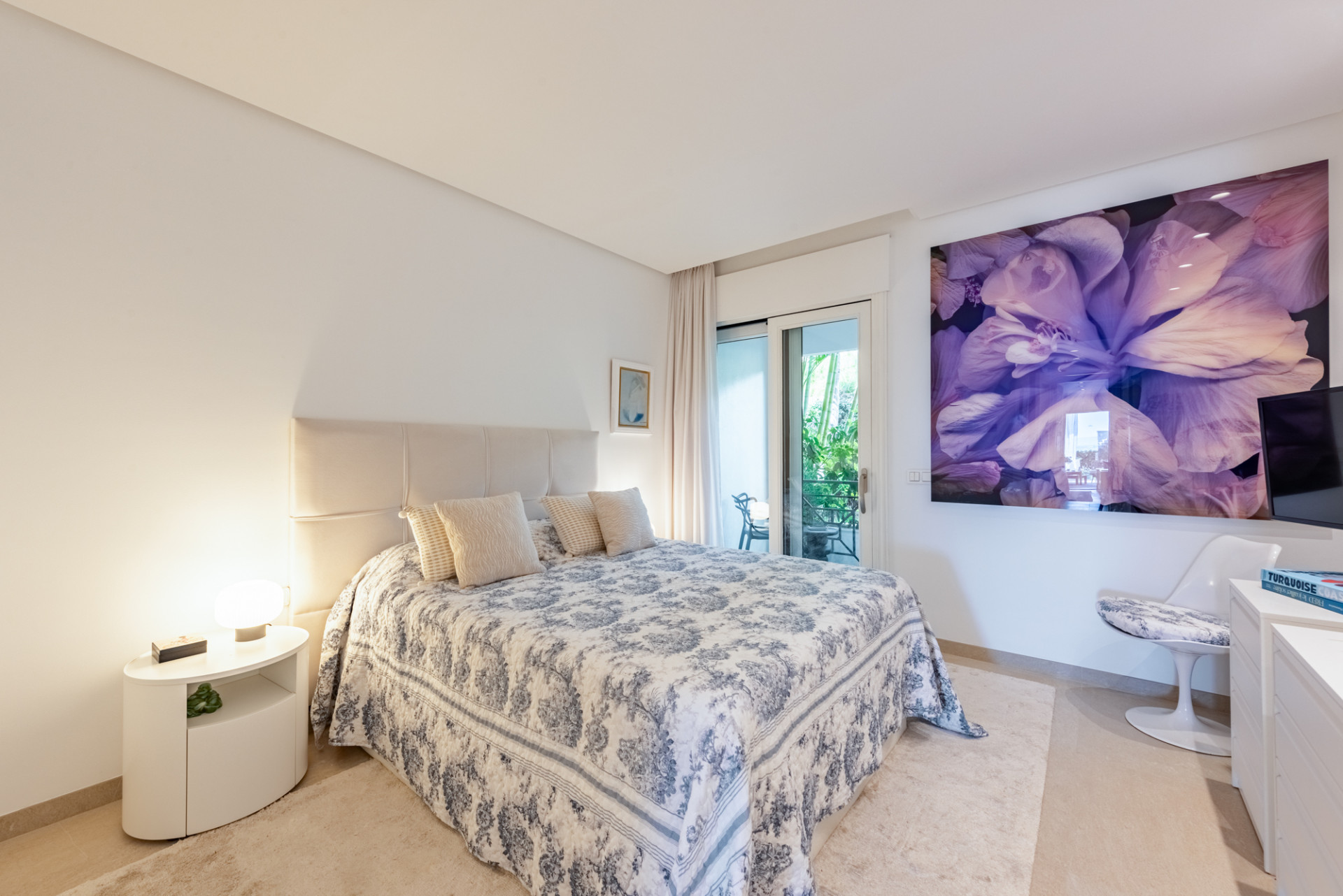 2 Bedroom Apartment in Estepona - Photo 21