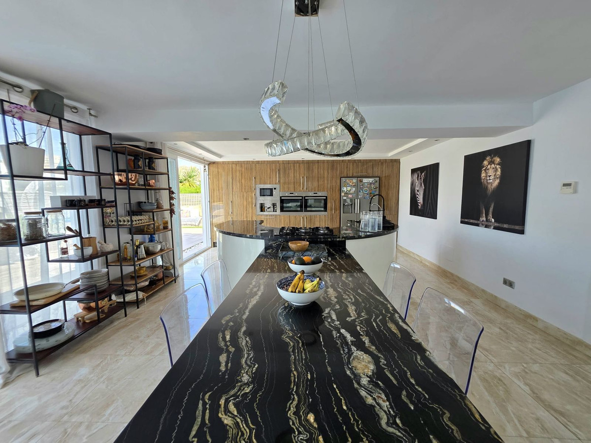 5 Bedroom Villa in Marbella - Foto 7