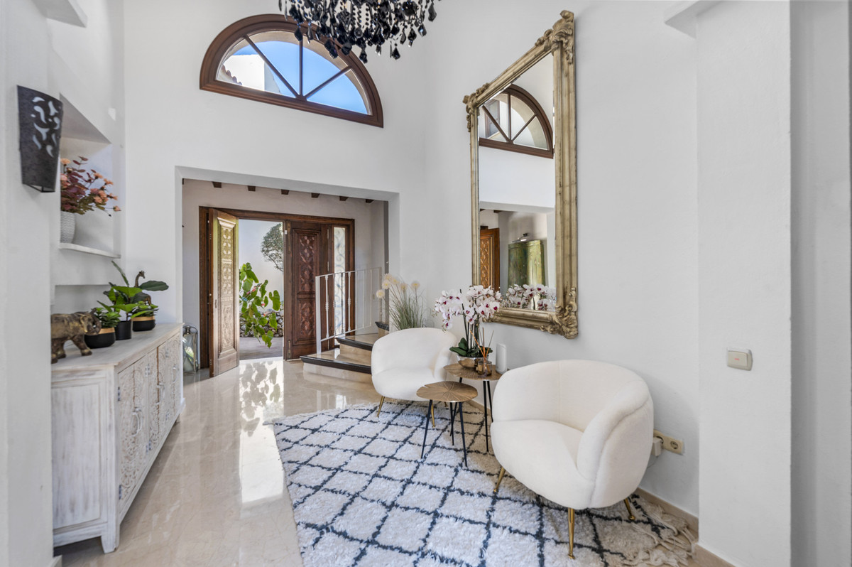 4 Bedroom Villa in Estepona - Foto 5