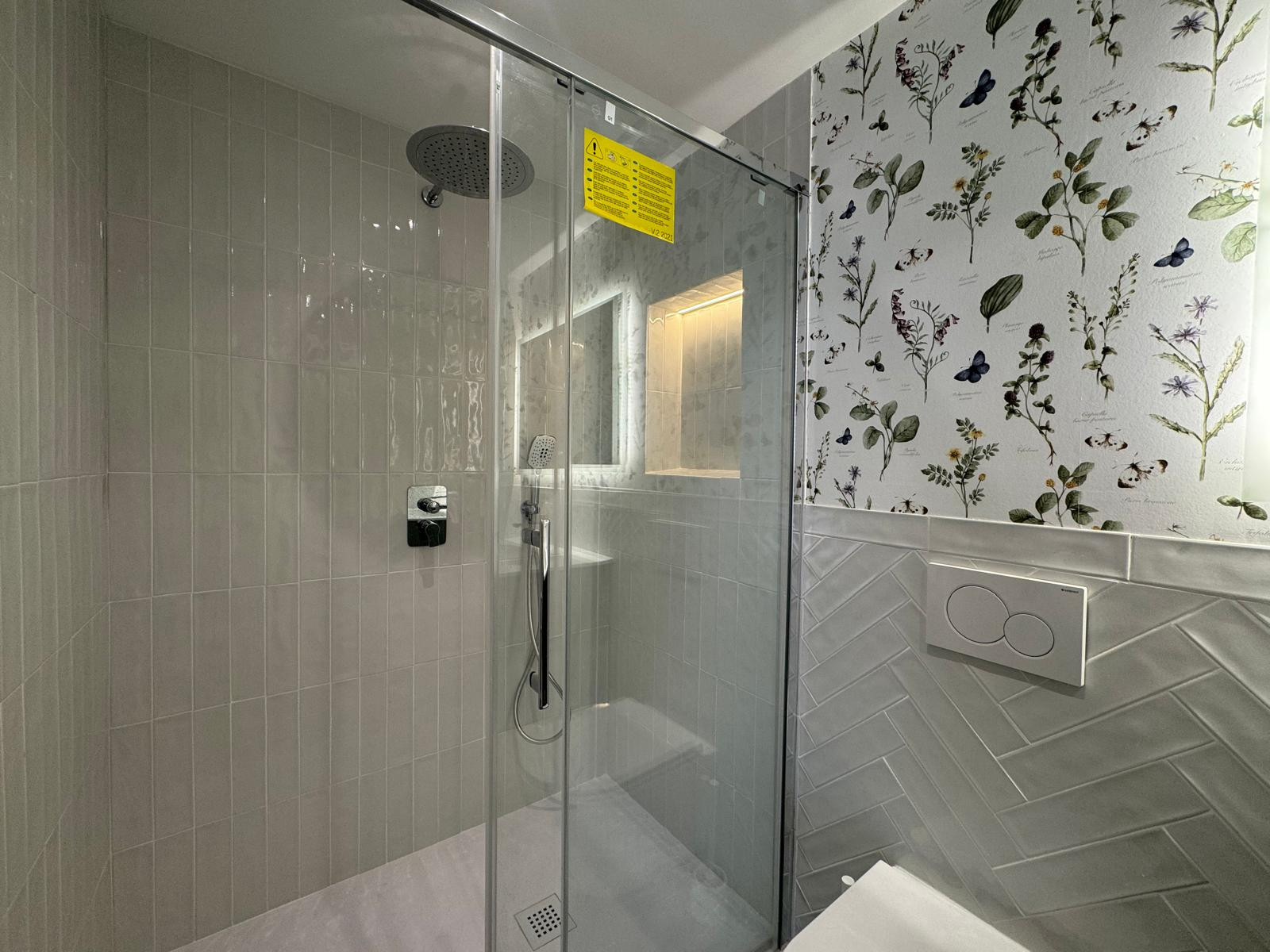 2 Bedroom Apartment in Estepona - Photo 18