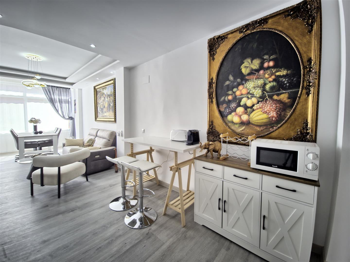 2 Bedroom Apartment in Marbella - Photo 8
