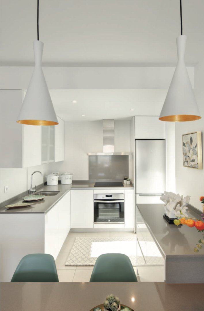 2 Bedroom Apartment in Marbella - Photo 10