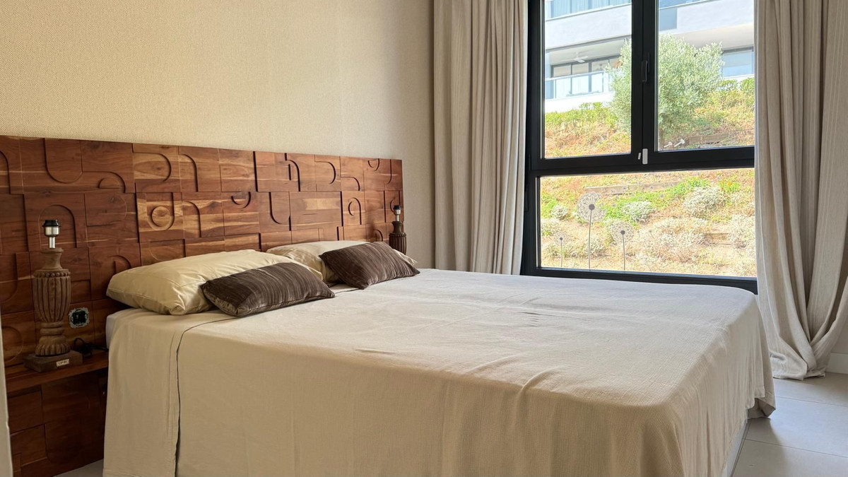 3 Bedroom Apartment in Estepona - Photo 19