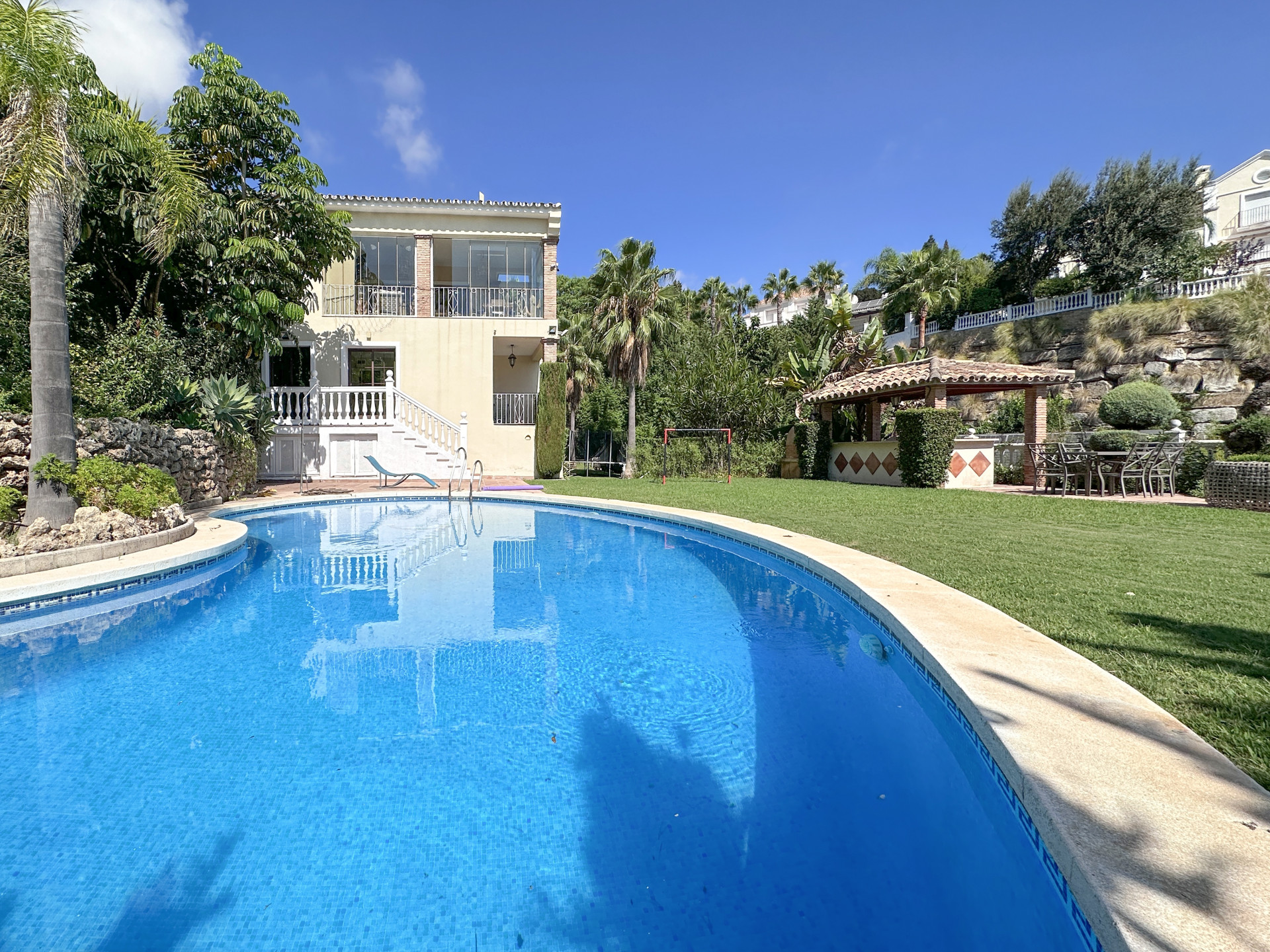 6 Bedroom Villa in Benahavís - Foto 21