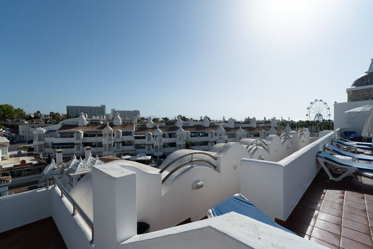 3 Bedroom Penthouse in Benalmádena - Photo 4