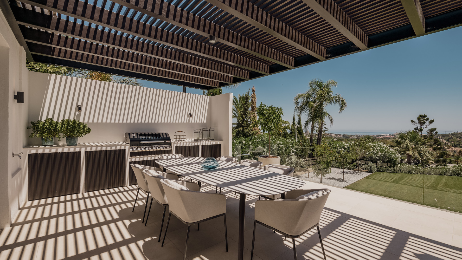 6 Bedroom Villa in Marbella - Photo 17