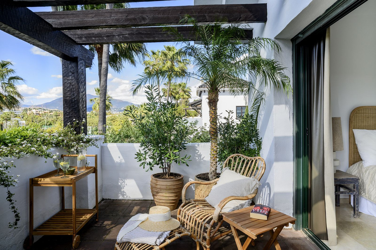 4 Bedroom Villa in Estepona - Photo 30