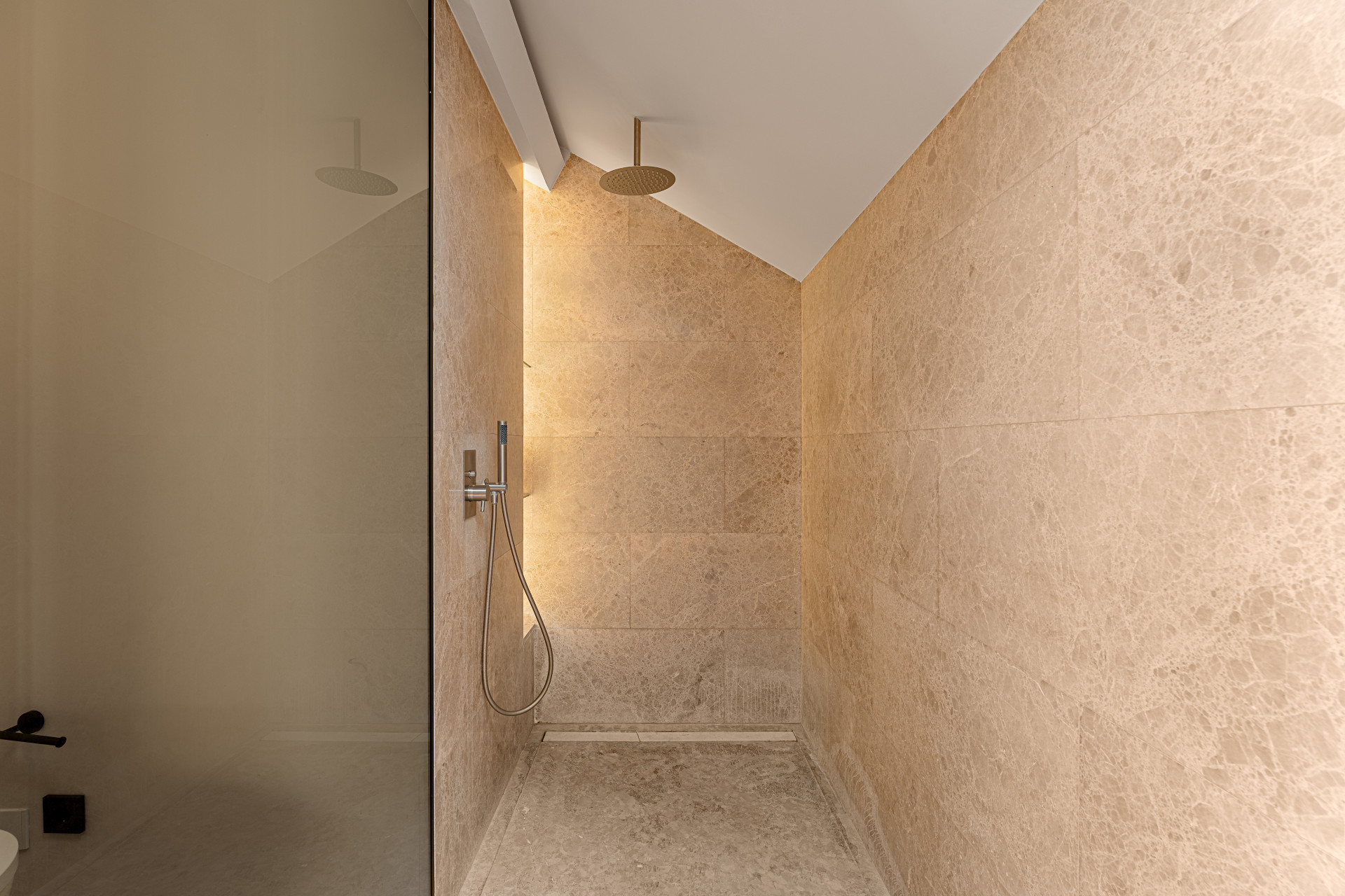 3 Bedroom Apartment in Marbella - Photo 21