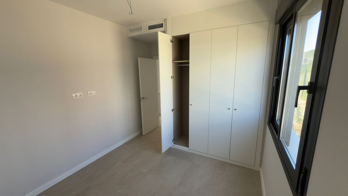 4 Bedroom Villa in Mijas - Photo 21