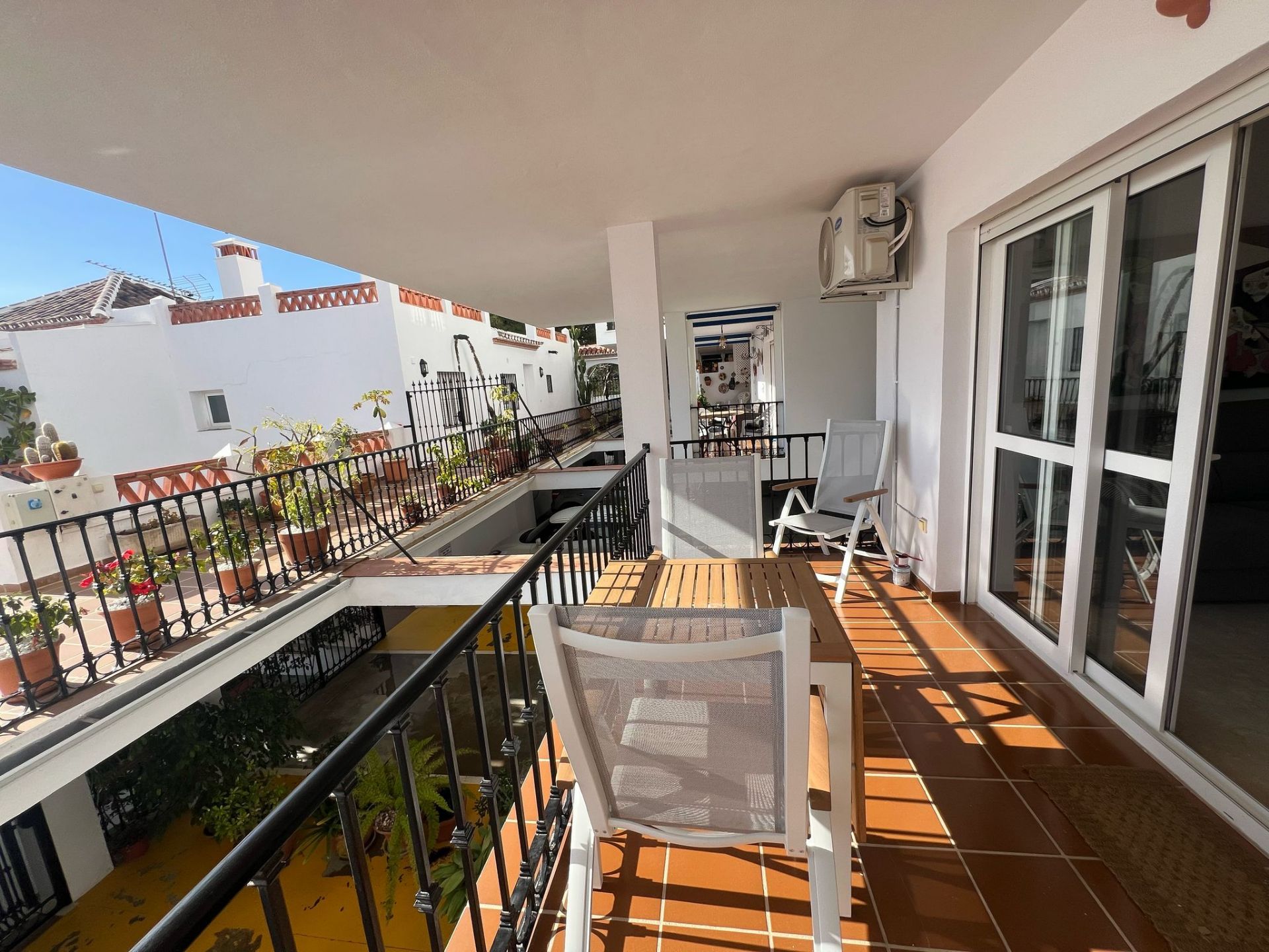 1 Bedroom Apartment in Mijas - Photo 11