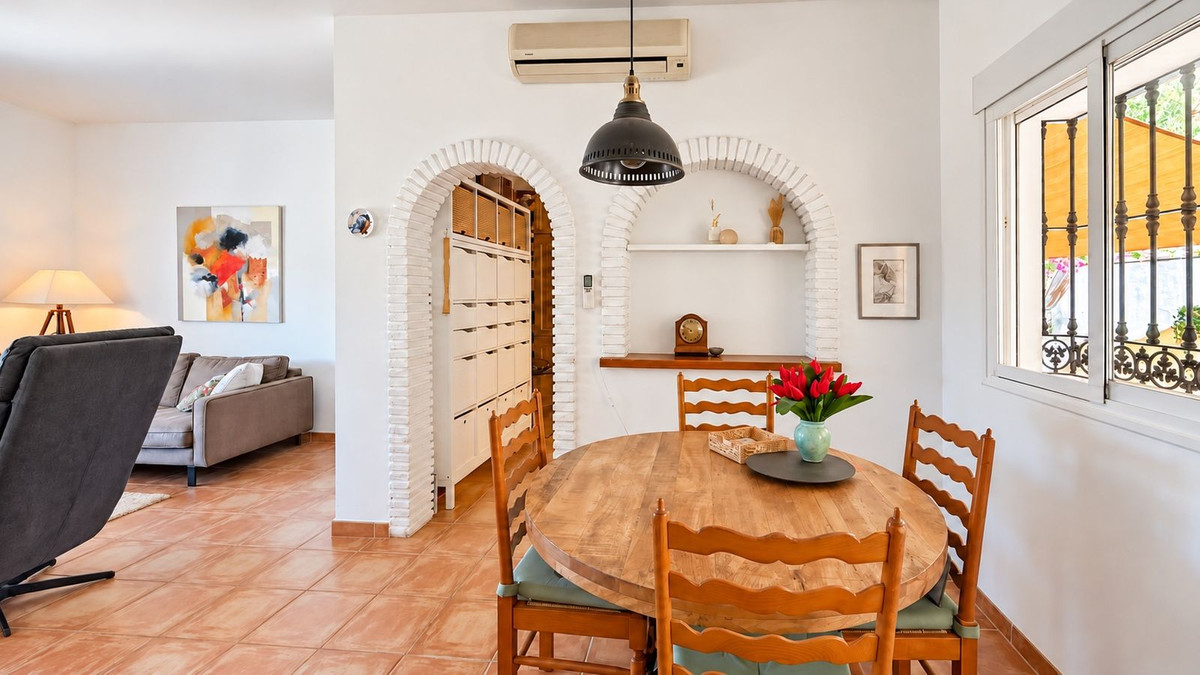 3 Bedroom Villa in Colmenar - Photo 13