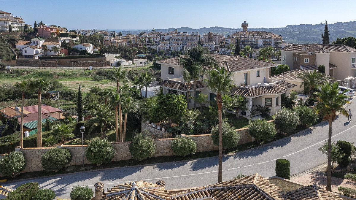 6 Bedroom Villa in Mijas - Photo 7