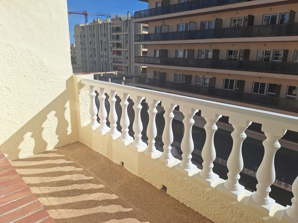 Apartment in Torremolinos - Photo 6