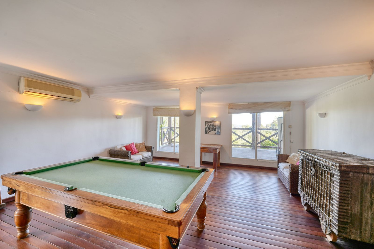 5 Bedroom Villa in Sotogrande - Photo 30