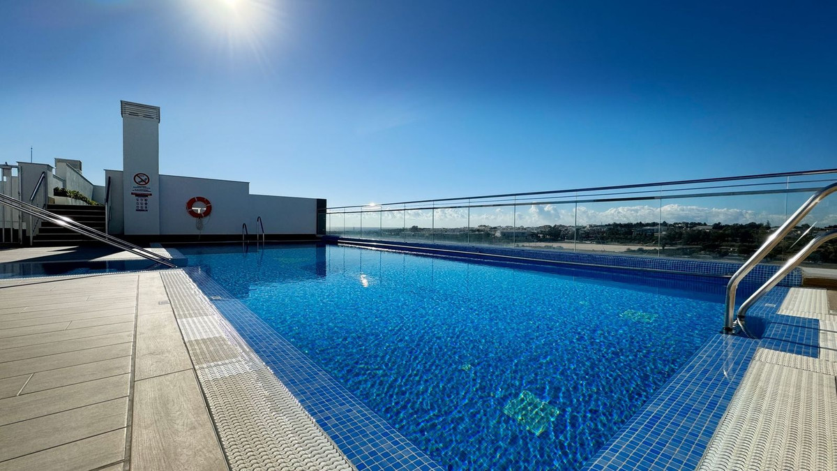 3 Bedroom Apartment in Marbella - Photo 22